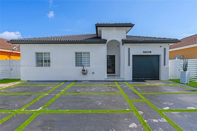 Primary Photo - 10279 SW 227th Ln