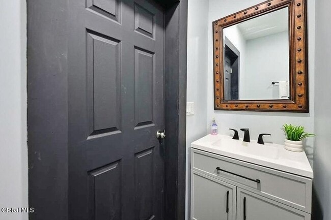 Building Photo - 1368 Central Ave