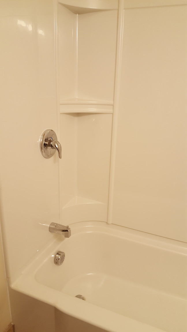 Bathroom - 3210 Main St