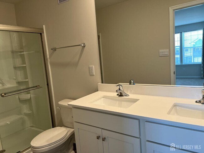Building Photo - 309 Mazzeo Dr