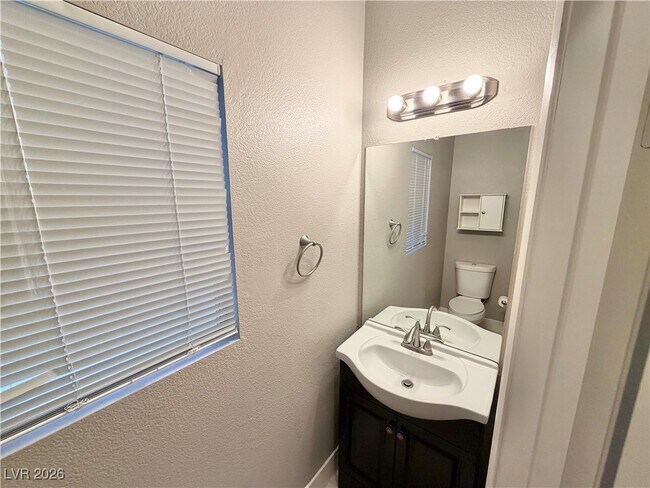 Building Photo - 7708 Beach Falls Ct