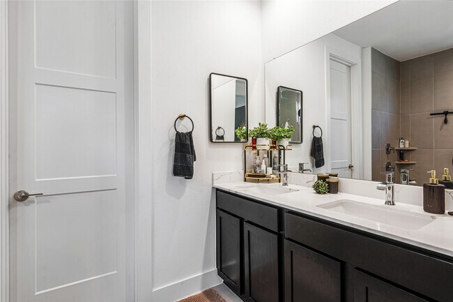 Building Photo - 638 Paisley Harbor Ct