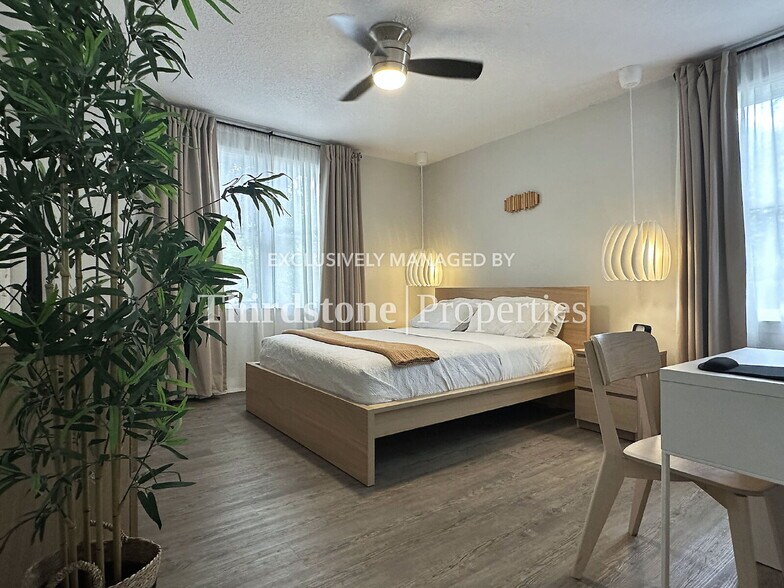 Building Photo - 2508 Gilmore St