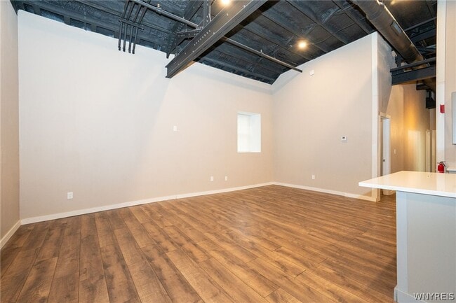 Building Photo - 2335 Main St