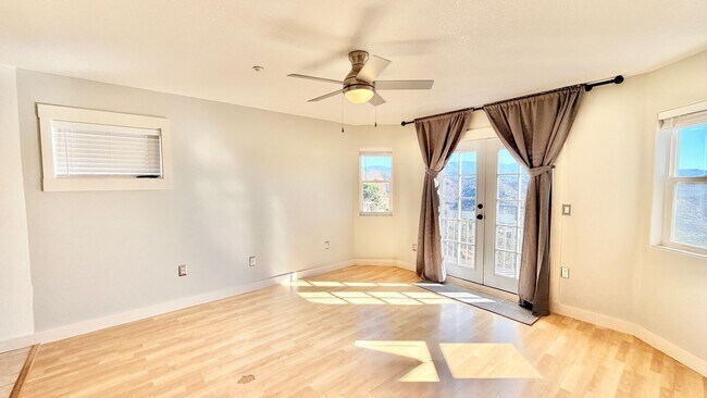 Building Photo - Spacious Two-Story Country Home with Amazing Views Looking out, and Privately Fenced and Gated Ya...