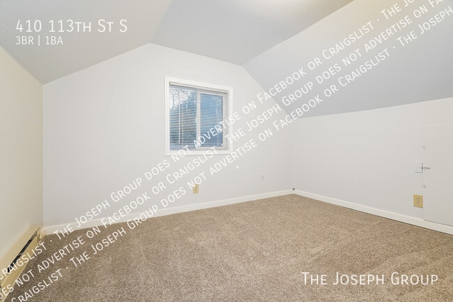 Building Photo - 410 113th St S