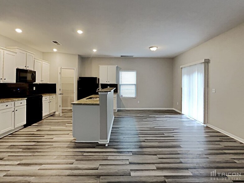 Building Photo - 9721 Crooms Ct