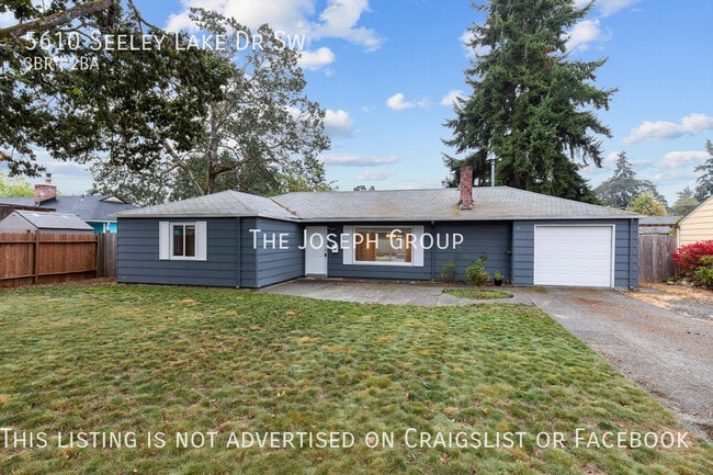 Primary Photo - Beautifully updated 3 bed/2 bath in Lakewood!