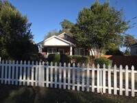 Building Photo - 1006 Holden St