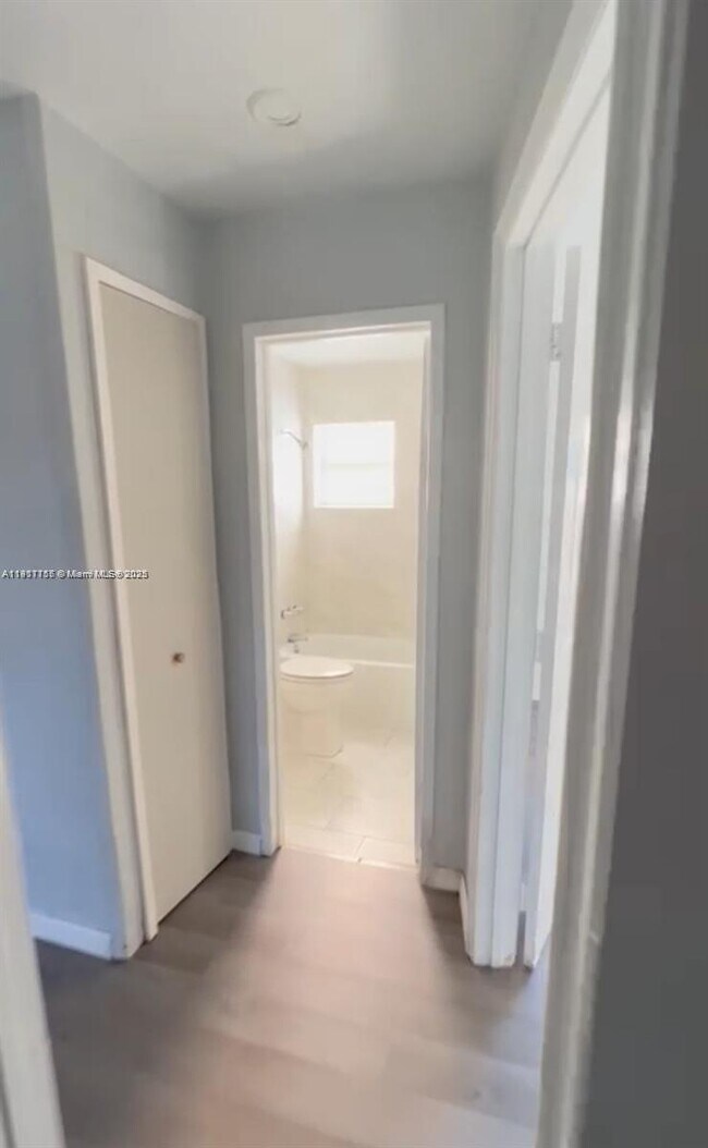 Building Photo - 2864 NW 6th Ct