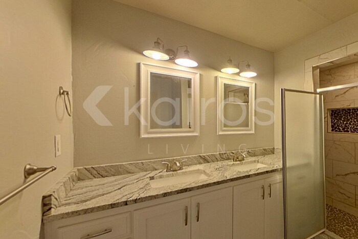 Building Photo - 4522 Chisholm Trail