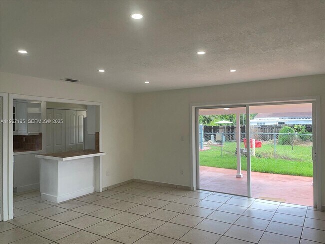 Building Photo - 13017 SW 18th Terrace