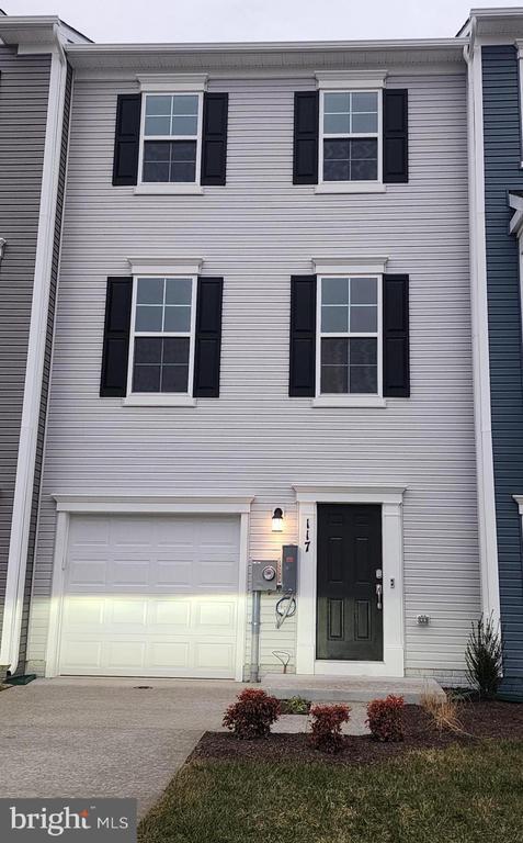 Building Photo - 117 Canning Rd