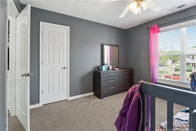 Building Photo - 717 Lenoir Dr