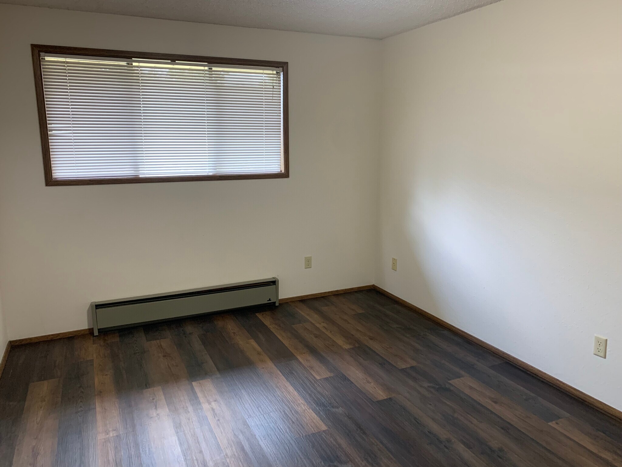 Building Photo - 107 La Villa Dr