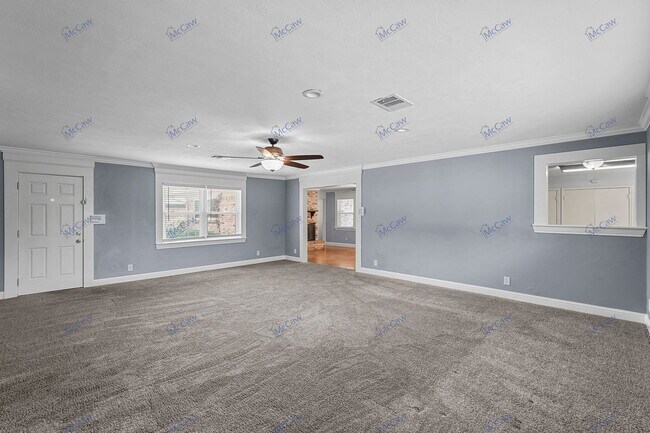 Building Photo - 1709 Ce Ora Dr