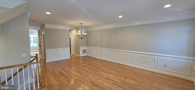 Building Photo - 47565 Royal Burnham Terrace
