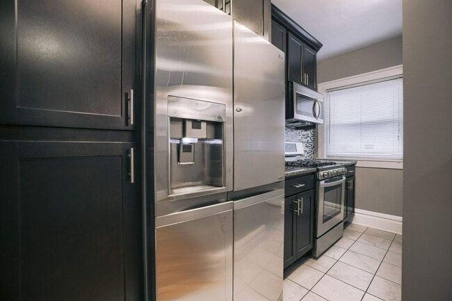 Building Photo - Hamlet St 789-791 MLR