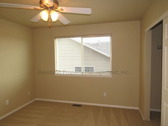 Building Photo - Spacious 3 Bedroom House in Southeast Colorado Springs