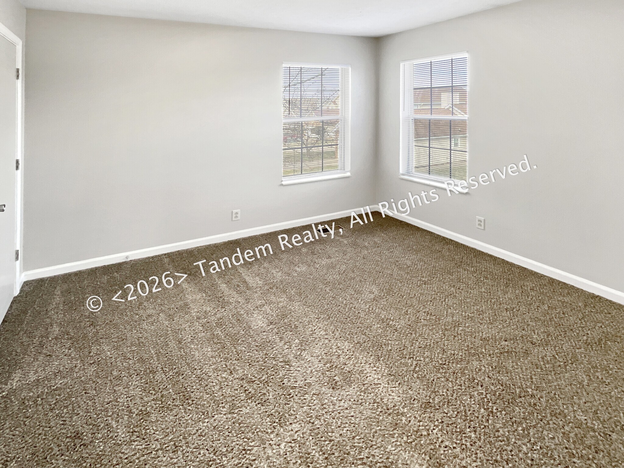 Building Photo - 512 Selsey Ct S