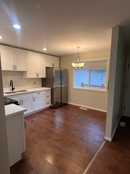 Building Photo - 1007 Digby Ln