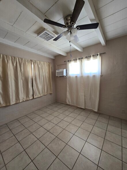 Building Photo - 12908 Cactus Dr