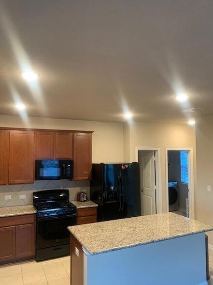 Building Photo - 118 Eagle Lake Dr