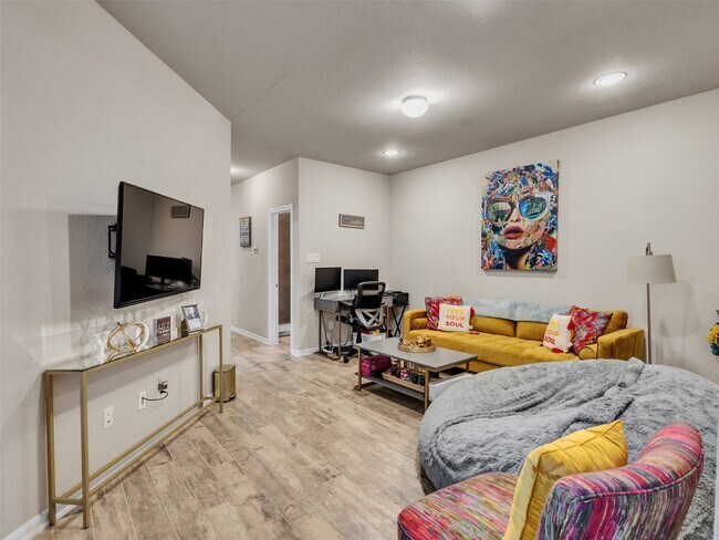 Building Photo - 12423 Alora Bluff Trail