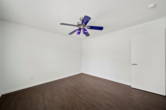 Building Photo - 9404 Denbury Way