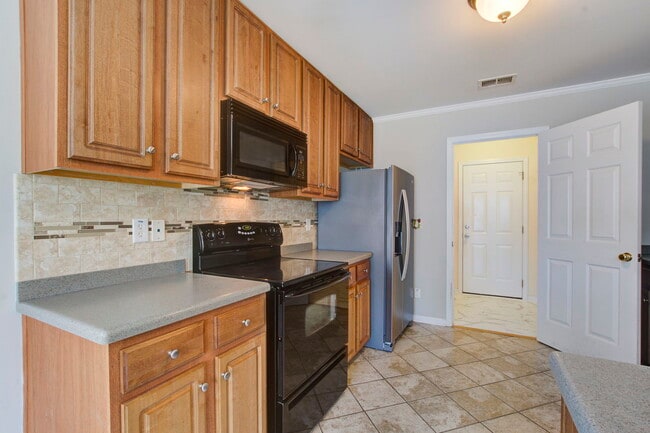 Building Photo - 111 Meadowvale Ln