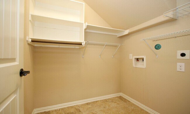 Building Photo - 13827 Slate Mountain Ln