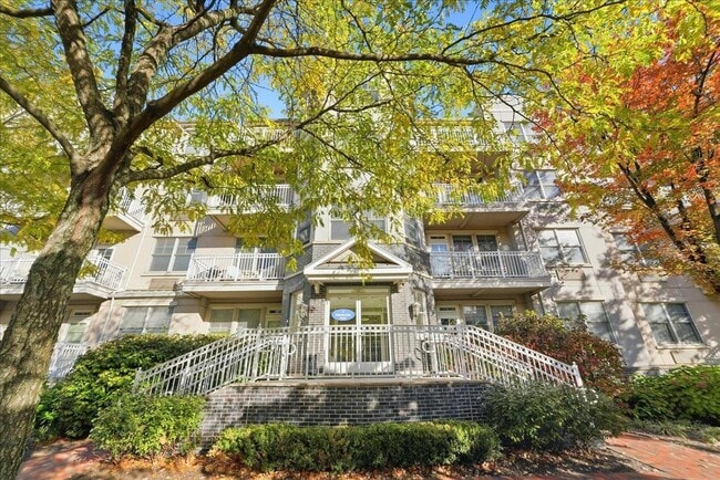 Building Photo - 4 Constellation Pl