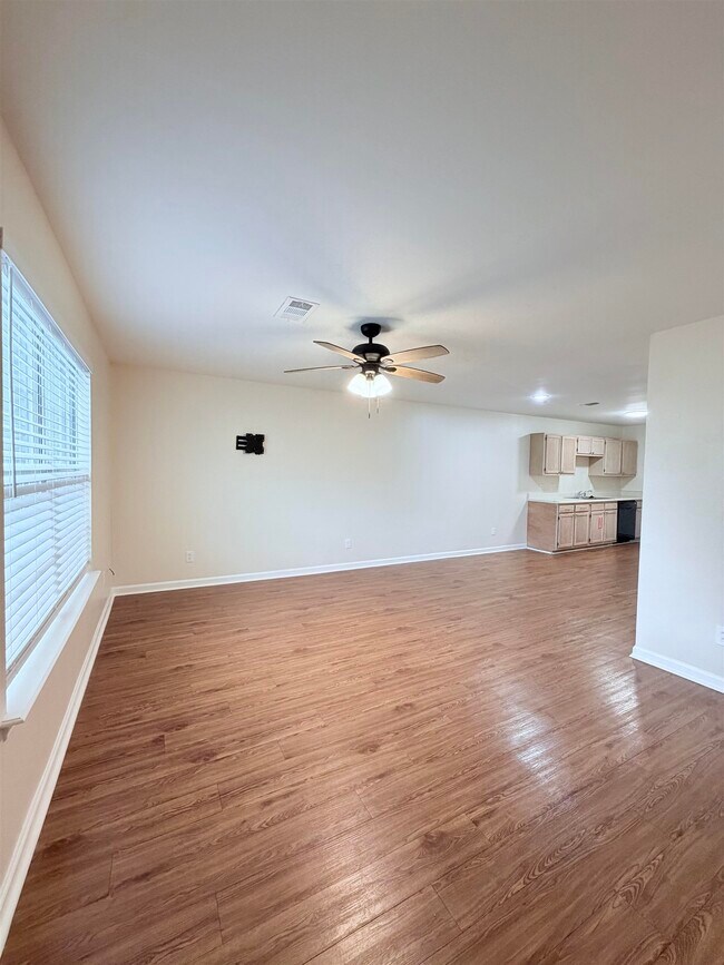 Building Photo - 1352 Ocala Rd