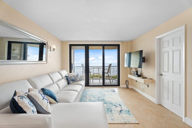 Building Photo - 7380 S Ocean Dr