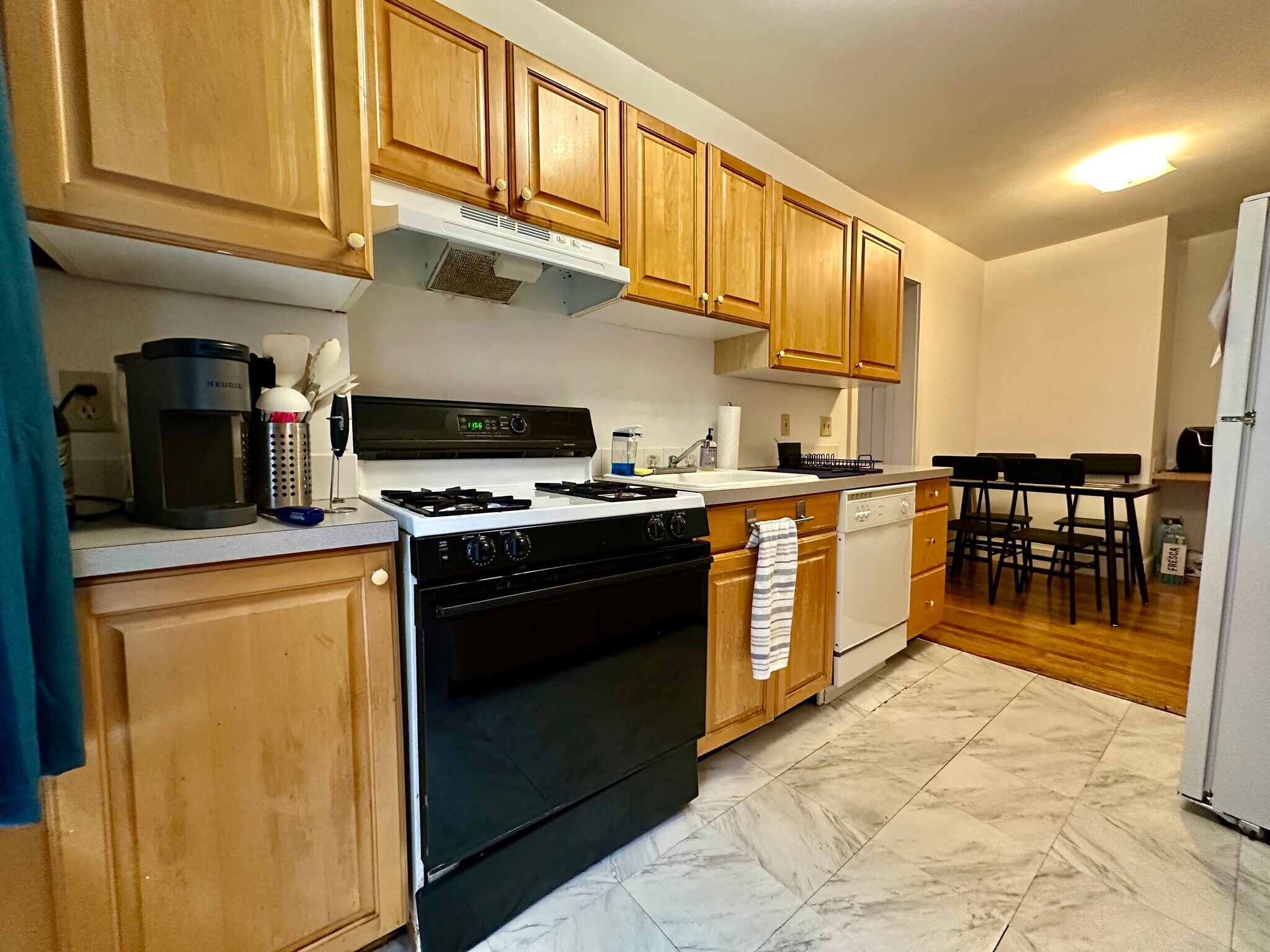 Building Photo - 456 Park Dr