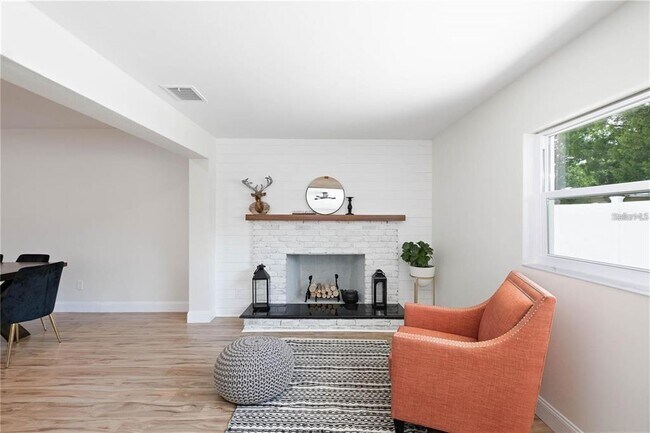 Building Photo - 1801 Bellemeade Dr