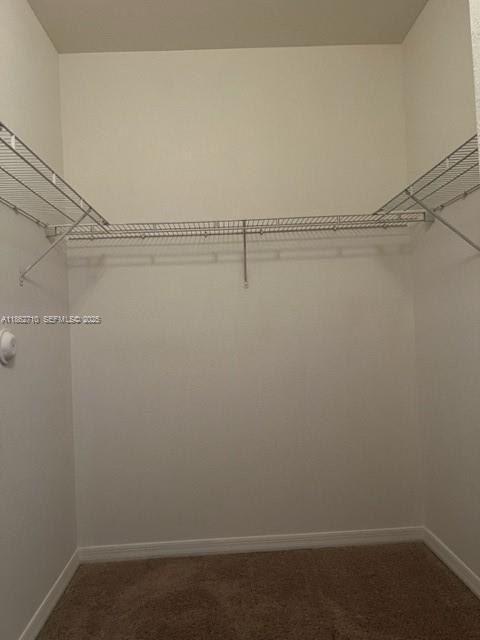 Building Photo - 608 NE 33rd Terrace