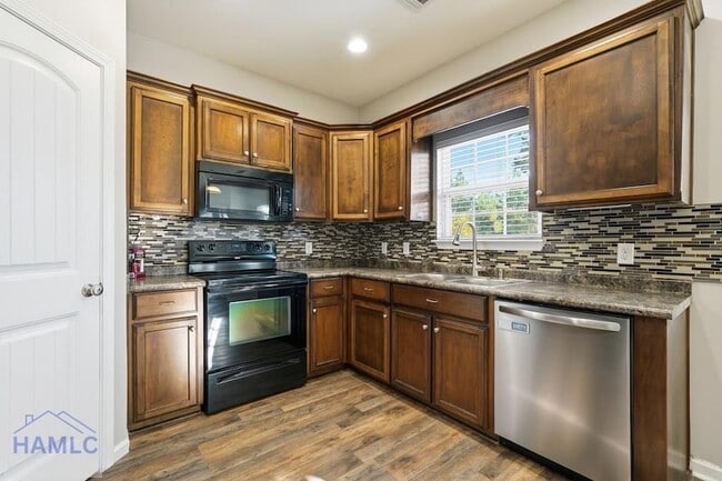 Building Photo - 374 Mill Pond Ln