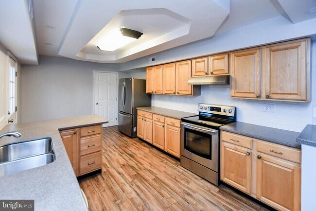 Building Photo - 1303 Port Echo Ln