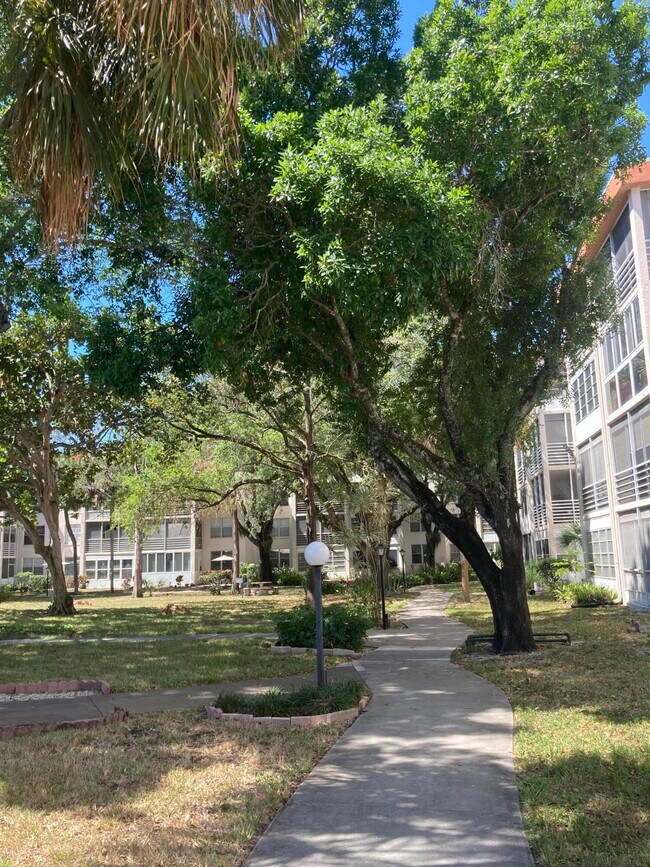 Building Photo - 2650 NW 49th Ave
