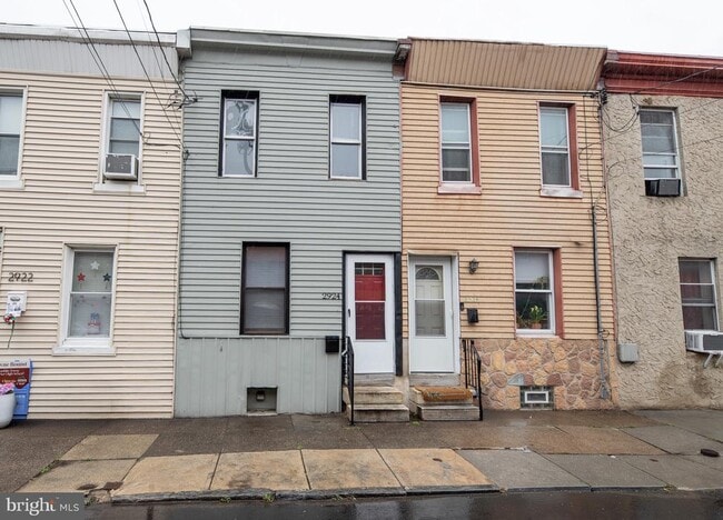 Building Photo - 2924 Salmon St