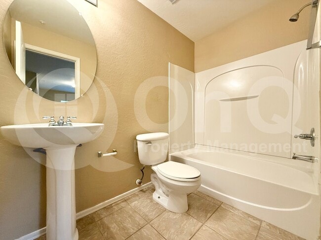 Building Photo - 760 N Laguna Dr