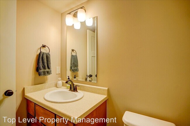 Building Photo - 4 br, 2 bath House - 668 Pelican Ln