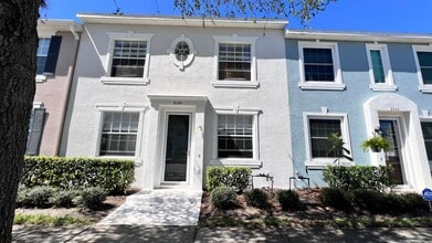 Building Photo - Upgraded Avalon Park 3 Bed/2.5 Bath Townhome!