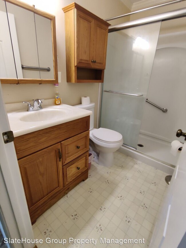 Building Photo - 2 br, 1 bath House - 12 Ashlea Village