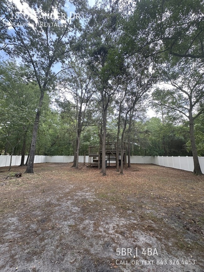 Building Photo - 18 Oleander Dr