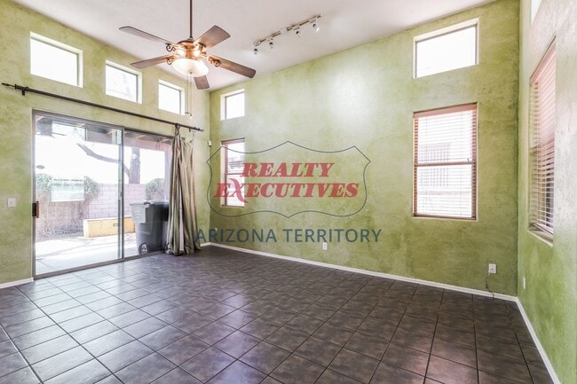 Building Photo - Presidio at William Centre - 2 Bdrm, 2.5 Bath - Coming Soon