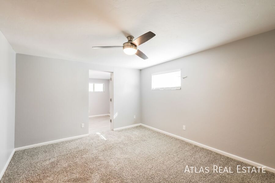 Building Photo - 6632 E Mary Dr