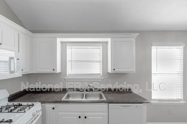 Building Photo - 481 Harvick Cir