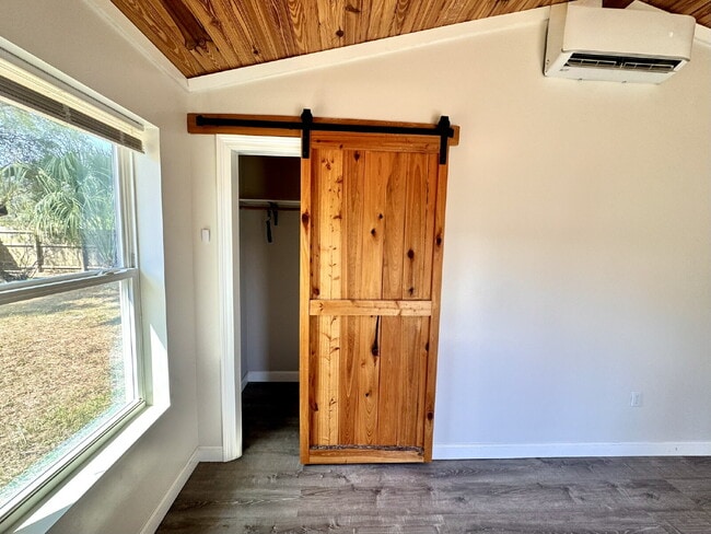 Building Photo - Cute newer home with large fenced yard!